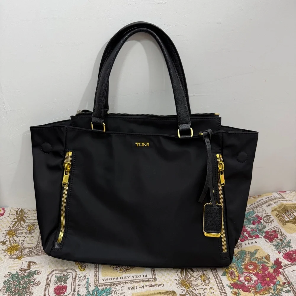 Tumi Voyageur Valetta Medium Tote Bag